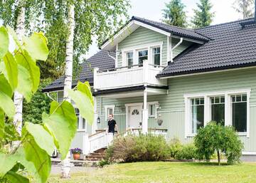 Фото номера Вилла Виллы Modern wooden villa г. Хювинкяя 33